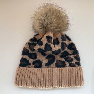 SALE‼️WOMENS CC LEOPARD PRINT POMPOM KNIT BEANIE WINTER HAT NWT